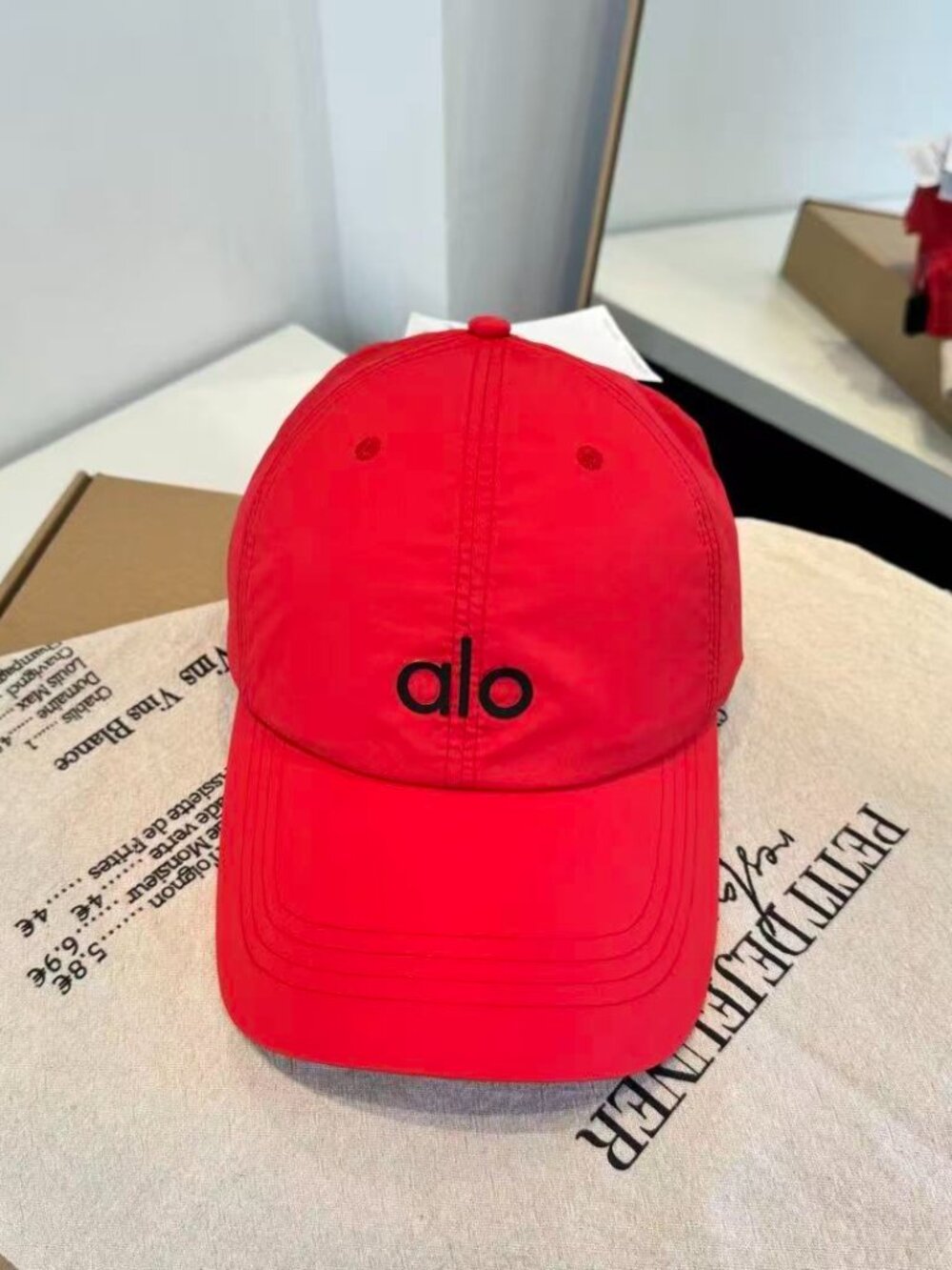 Alo red hat
